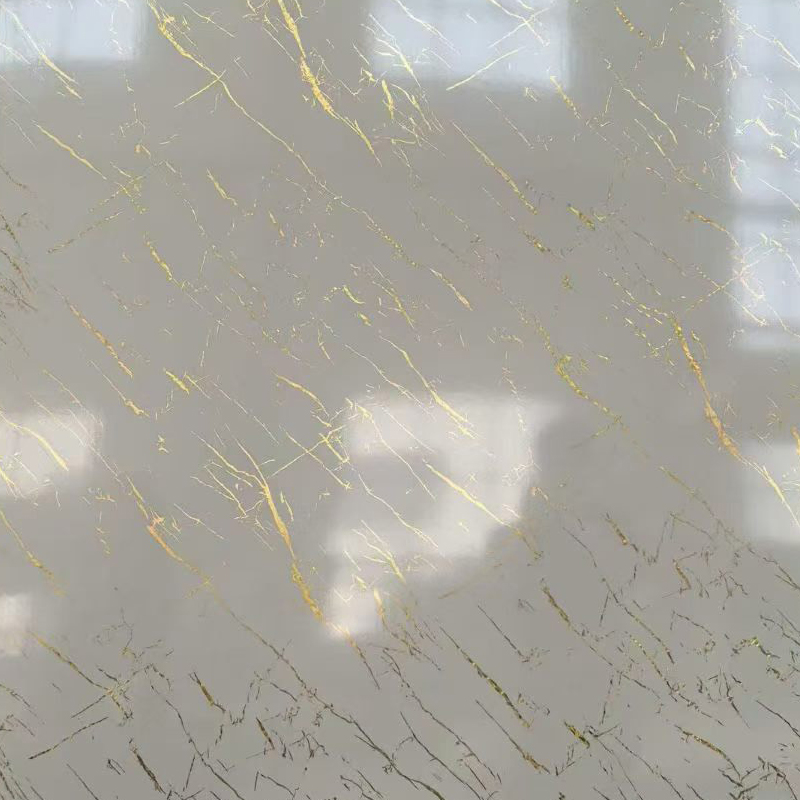 Fleckenabweisende UV-Marmorplatte mit weißgoldener Ader für die Akzentwand im Wohnzimmer